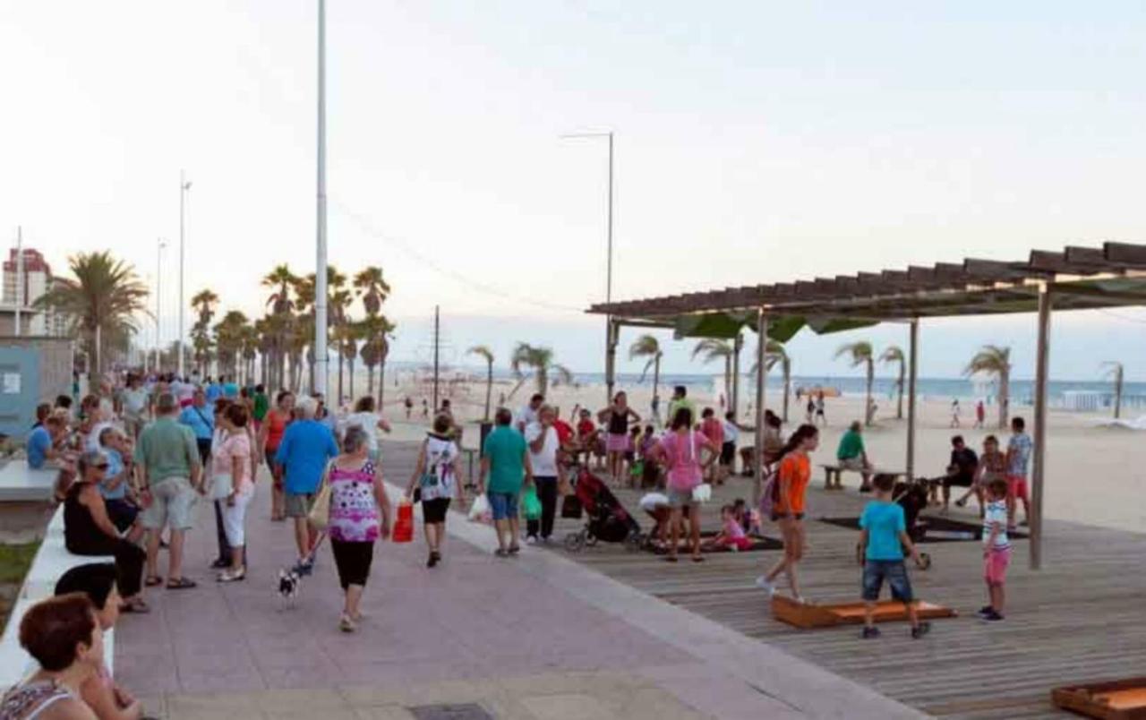 Apartamento de diseño en la mejor zona Playa Gandia. Exterior foto